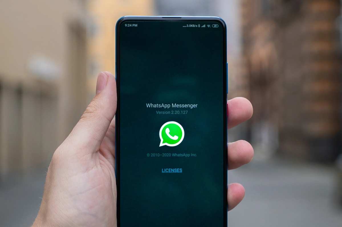 iOS 17.4 está duplicando tus fotos de WhatsApp: esta es la solución